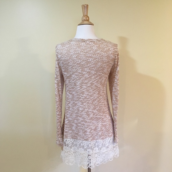 💥 CLEARANCE Loose Knit Wide Floral Lace Hem Marled Top - Picture 5 of 5